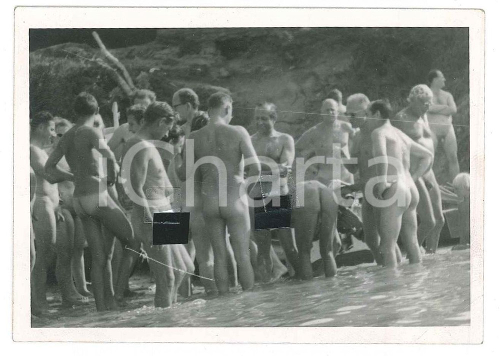 1940 ca NATURISM - HOMOSEXUALITY - Men bathing in a river - Photo 10x7 cm Fotografia originale d'epoca. GOOD/buono  Formato: 10x7 cm originale e autentica 1