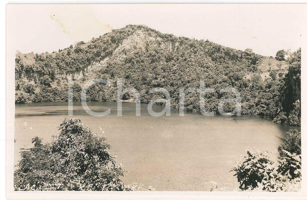 1940 ca CONGO - Route GOMA-SAKE - Lac vert (cratère volcanique)  - Photo 14x9 cm  Fotografia d'epoca, che reca al verso la didascalia originale. GOOD/buono  Formato: 14x9 cm originale e autentica 1