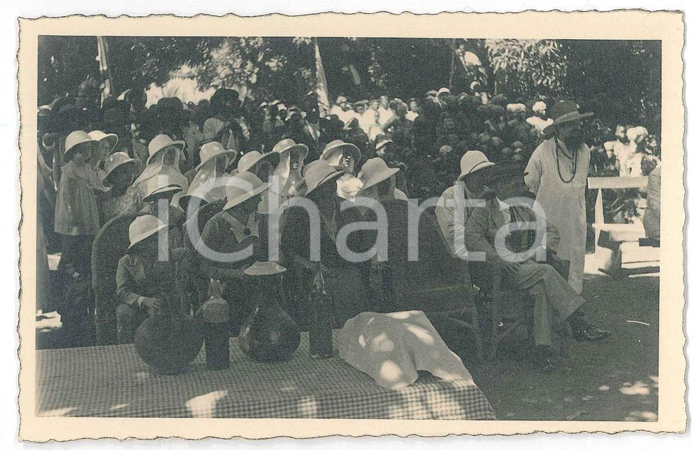 1936 CONGO BELGE Cérémonie coloniale - Public et religieuses - Photo 14x9 cm  Fotografia d'epoca, in formato cartolina postale, con didascalia manoscritta al verso. GOOD/buono  Formato: 14x9 cm originale e autentica 1