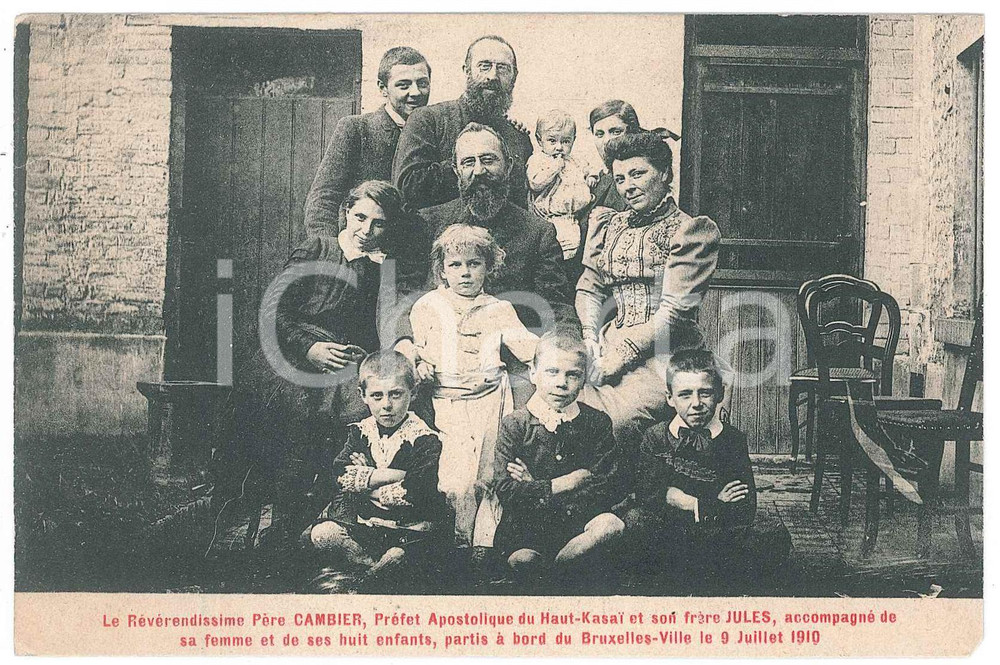 1913 HAUT KASAI - CONGO BELGE Père CAMBIER et sa famille - Carte postale FP VG  Cartolina postale, viaggiata. POOR/danneggiato Lievi smussature agli angoli, angolo inferiore destro mancante Formato: FP originale e autentica 1