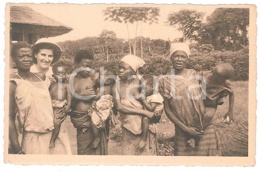 1930 ca LOMBOLOMBO WAFANDA Mères lépreuses avec leur enfant sain - Carte postale  Cartolina d'epoca, non viaggiata. FAIR/discreto Lievi smussature agli angoli Formato: 14x9 originale e autentica 1