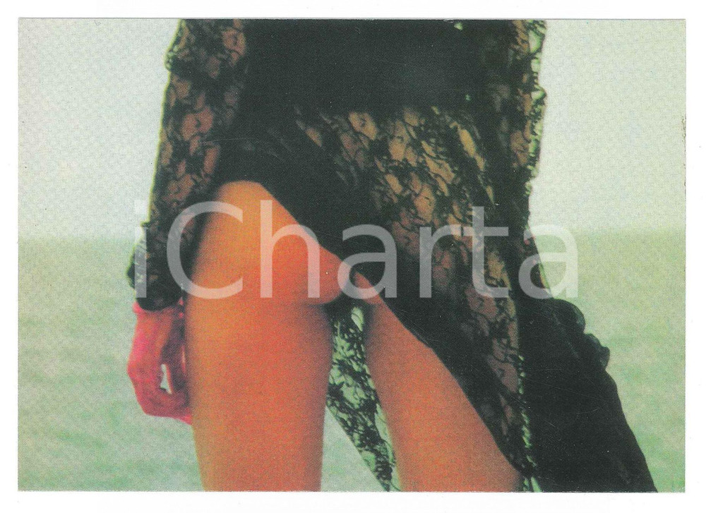 1985 ca EROTICA Naked woman with lace dressing gown - Postcard FG NV Cartolina postale non viaggiata. GOOD/buono  Formato: 15x10 originale e autentica 1