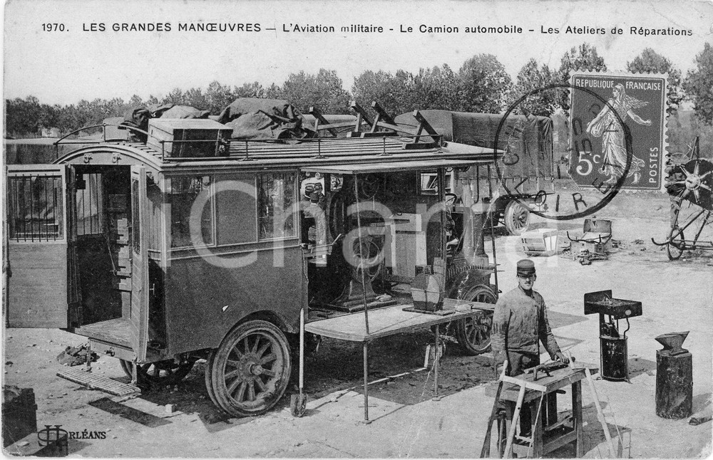 1915 LES GRANDES MANOEUVRES Aviation militaire - Camion automobile Carte postale  Cartolina d'epoca, viaggiata. VERY POOR/gravemente danneggiato Smussature e piegature agli angoli, profonda piegatura diagonale Formato: FP originale e autentica 1