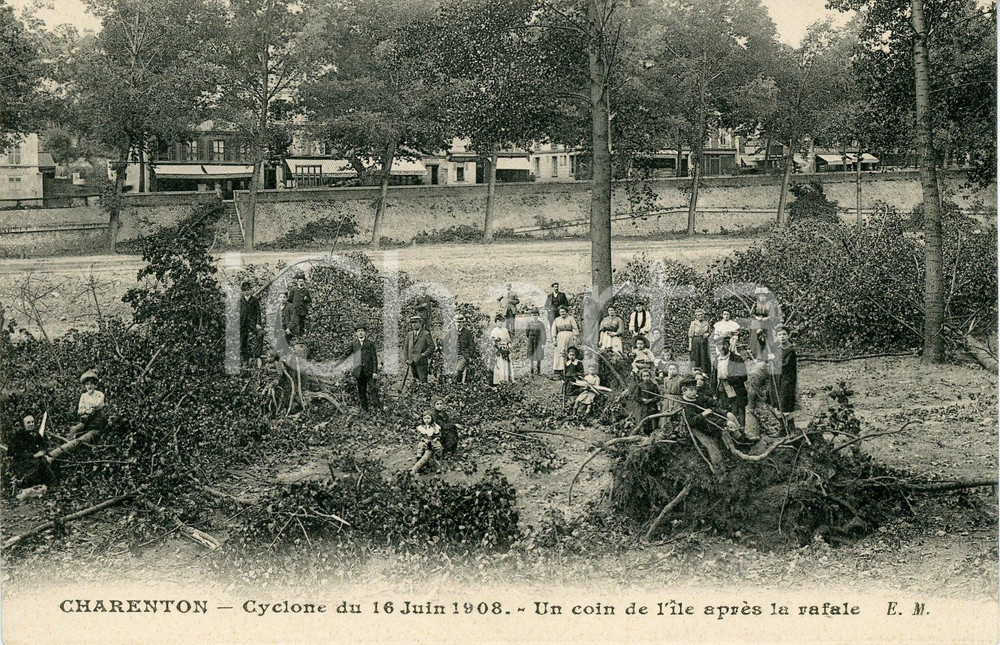 1910 CHARENTON Cyclone du 1908 - Coin de l'ile aprés le rafale - Carte postale  Cartolina postale d'epoca, non viaggiata.CONDIZIONI: FAIRFORMATO: FP    originale e autentica 1