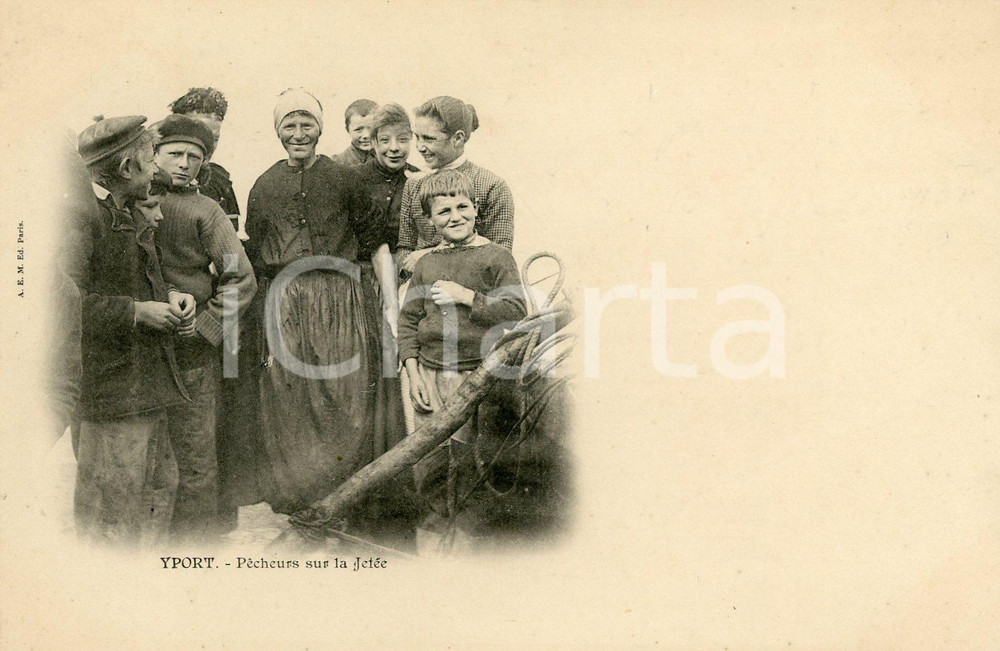 1900 ca YPORT (FRANCE) Pêcheurs sur la jetée - Cartolina DANNEGGIATA FP NV  Cartolina postale d'epoca, non viaggiata.CONDIZIONI: VERY POOR (carta lenta agli angoli, distacco parziale degli strati della carta, segno di pennarello al verso)FORMATO: FP    originale e autentica 1