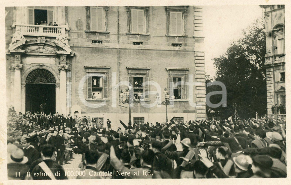1930ca ROMA QUIRINALE Il saluto di 100.000 camicie nere a Vittorio Emanuele III  Cartolina postale d'epoca, non viaggiata.CONDIZIONI: FAIRFORMATO: FP    originale e autentica 1