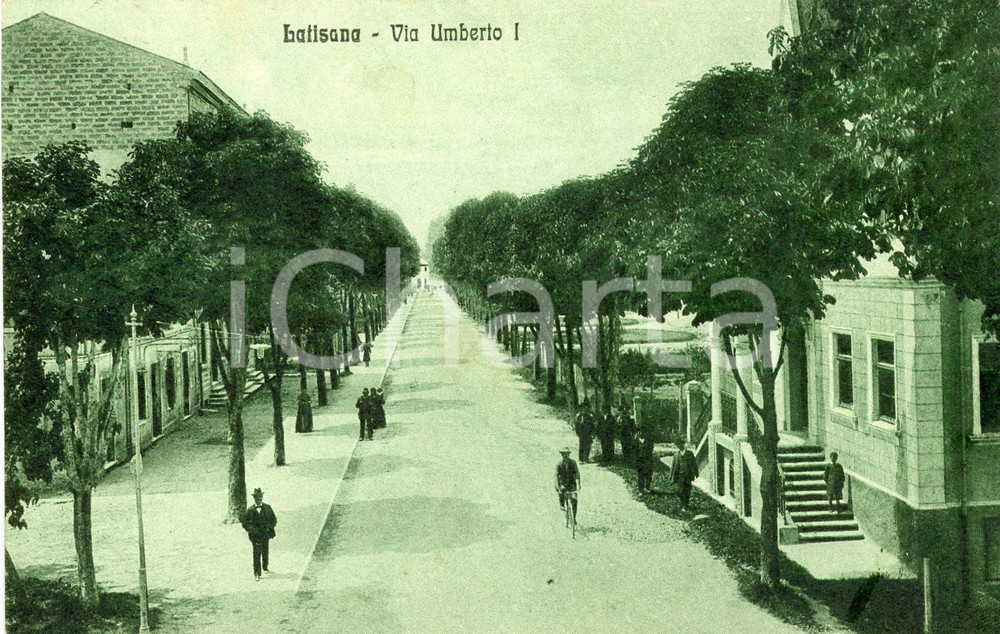 1925 LATISANA (UD) Via Umberto I - Cartolina ANIMATA FP VG  Cartolina postale d'epoca, viaggiata.CONDIZIONI: FFORMATO: FP    originale e autentica 1