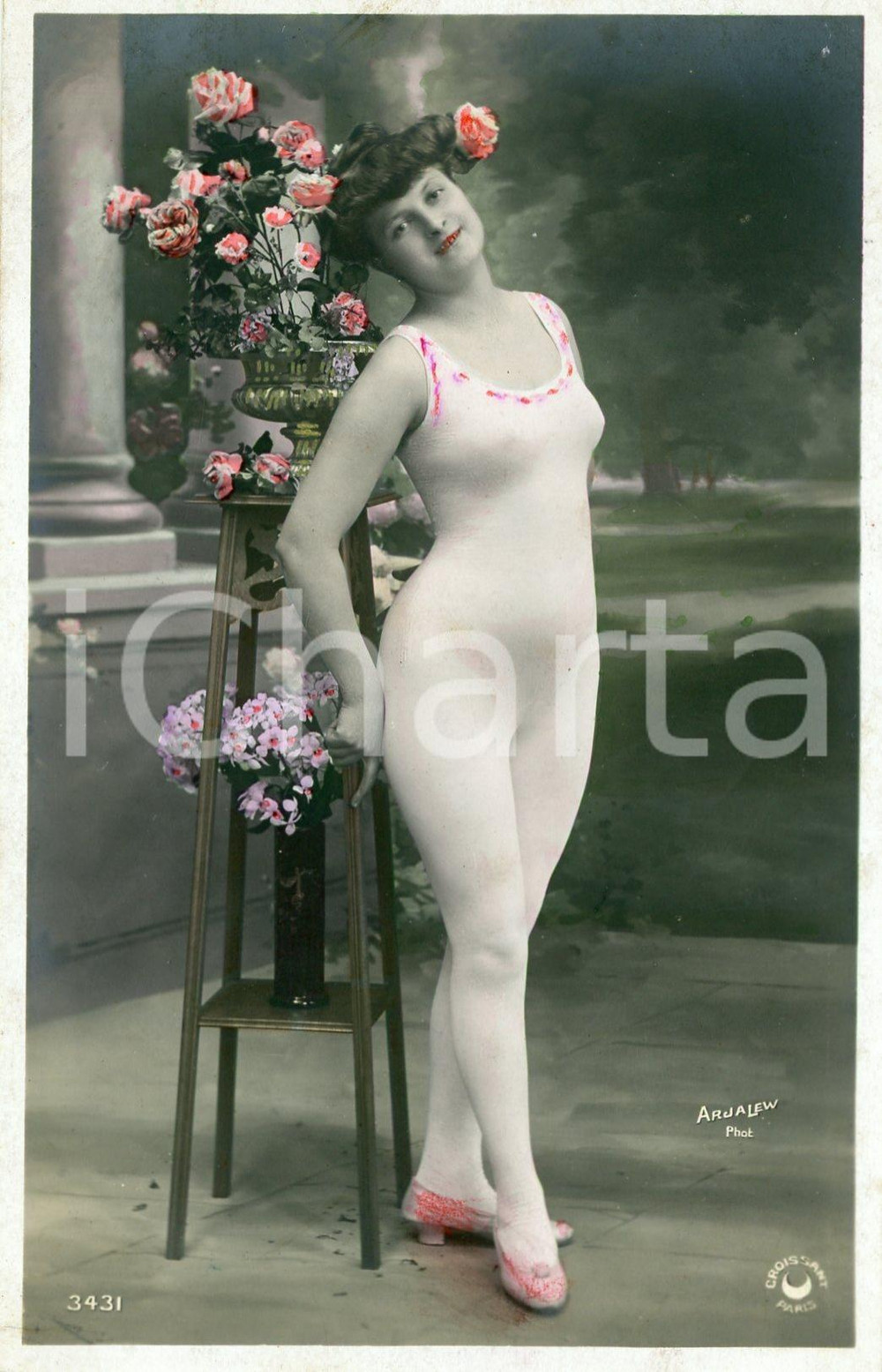 1910 ca EROTIC VINTAGE Bodystocking nude woman with flowers pots - Postcard FP  Cartolina postale d'epoca, cromolitografica, non viaggiata.Foto Arjalew - Editore Croissant - ParisCONDIZIONI: G (minime macchie al verso)FORMATO: FP    originale e autentica 1