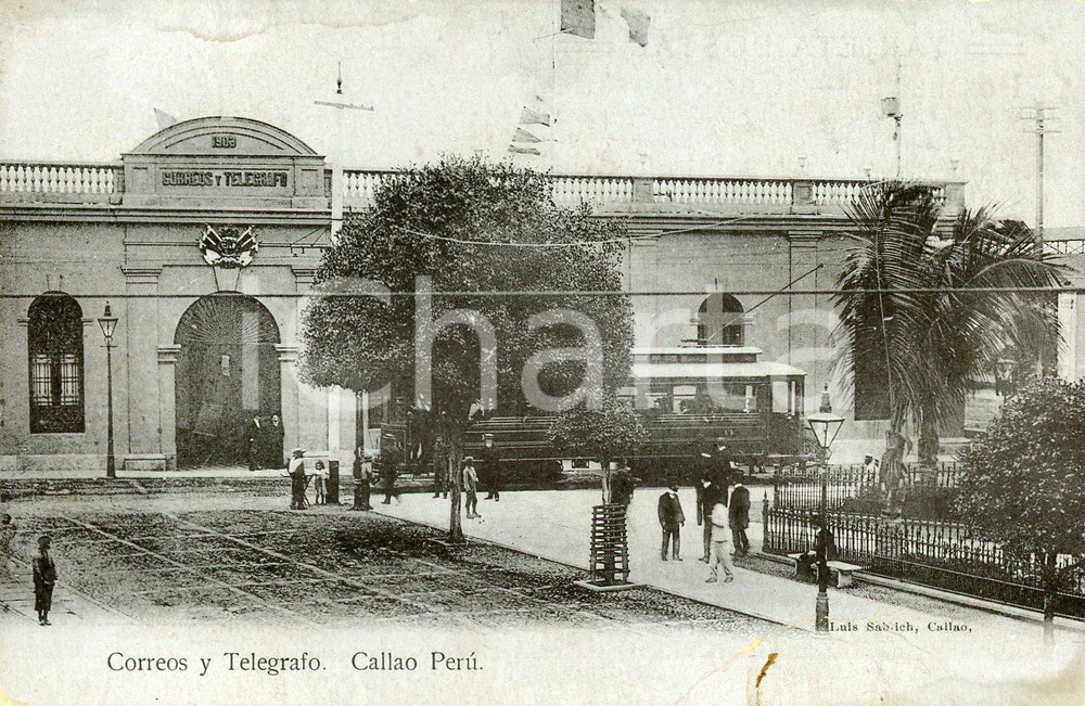 1900ca CALLAO (PERÙ) Tranvía frente a la oficina de CORREOS Y TELEGRAFO Tarjeta  Cartolina postale d'epoca, non viaggiata.CONDIZIONI: F (ma profonda piegatura all'angolo inferiore destro)FORMATO: FP    originale e autentica 1