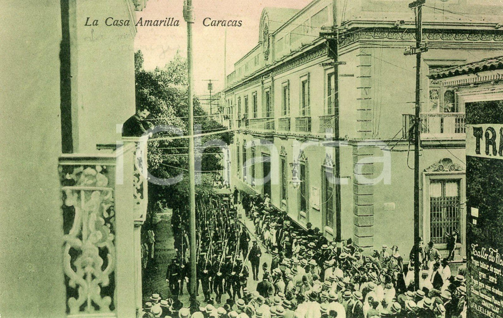 1910 ca CARACAS (VENEZUELA) La Casa Amarilla - Cartolina ANIMATA parata militare  Cartolina postale d'epoca, animata, non viaggiata.CONDIZIONI: G (minima piegatura angolare)FORMATO: FP    originale e autentica 1