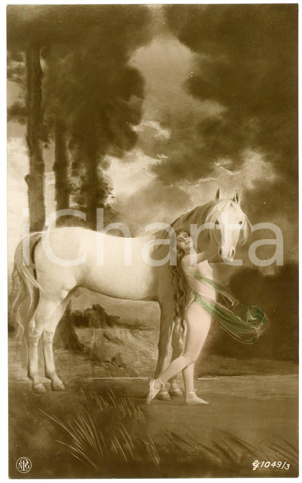 1910 ca VINTAGE EROTIC Nude woman with white horse - Postcard NPG 1049/3  Fotografia seriale d'epoca, in formato cartolina.Editore NPG - Serie 1049/3CONDIZIONI: FAIRFORMATO: FP    originale e autentica 1
