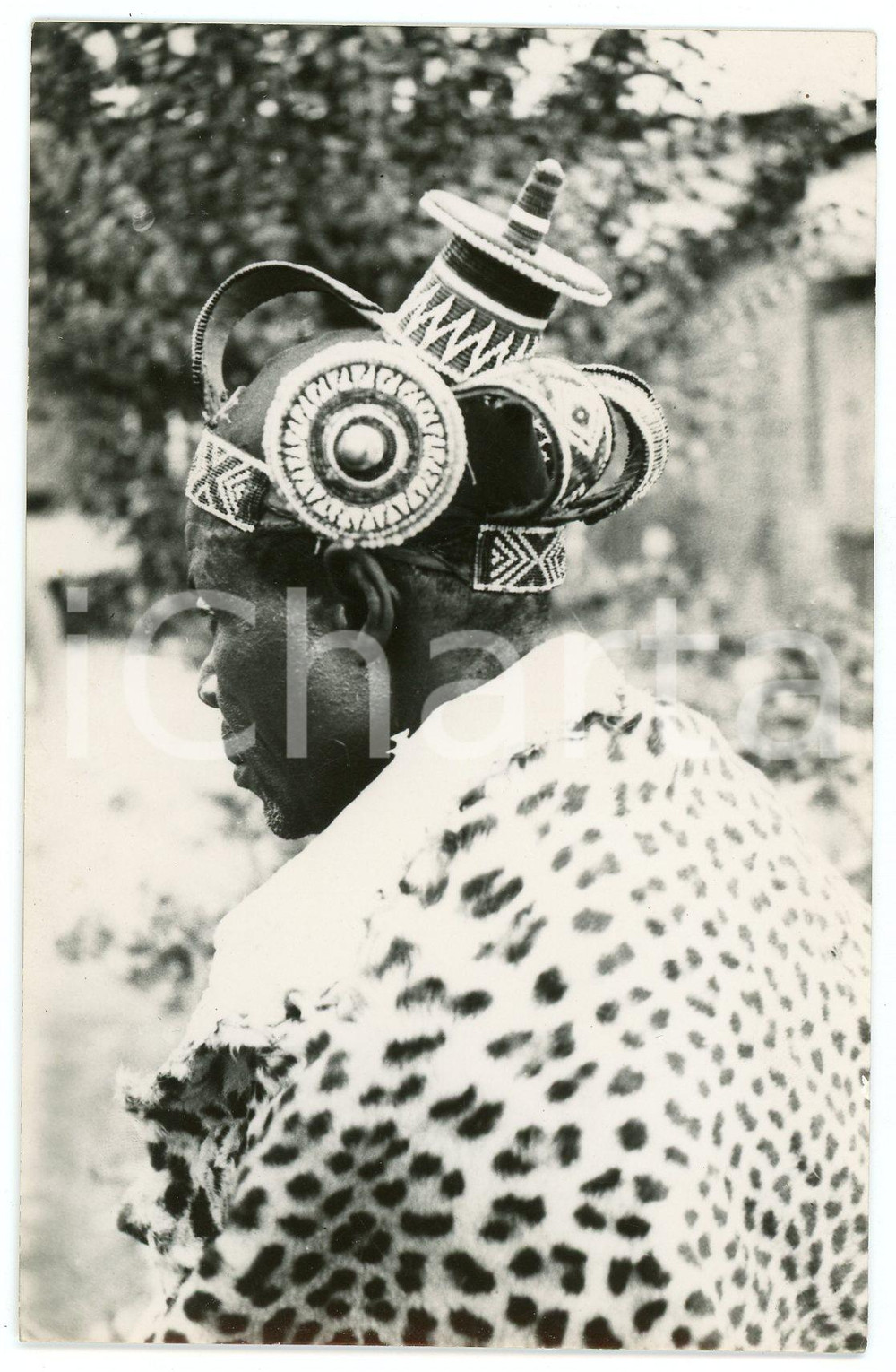 1930 ca ROYAUME LUNDA - CONGO BELGE Sultan de Kapanga - Carte postale FP NV  Cartolina postale d'epoca, non viaggiata. POOR/danneggiato Lievi smussature agli angoli Formato: FP originale e autentica 1