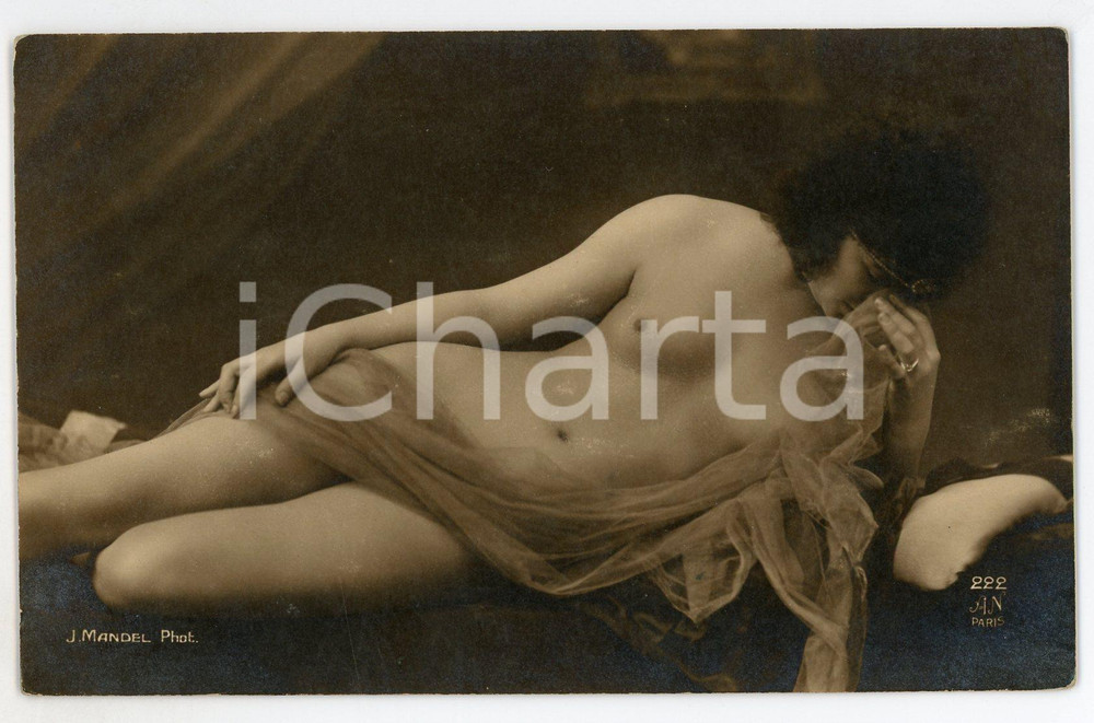 1910 ca VINTAGE EROTIC Nude woman lying down *Postcard topless J. MANDEL  Fotografia seriale d'epoca.FOTOGRAFO: J. Mandel EDITORE: AN n&deg; 222CONDIZIONI: G FORMATO: 14x9 cm    originale e autentica 1
