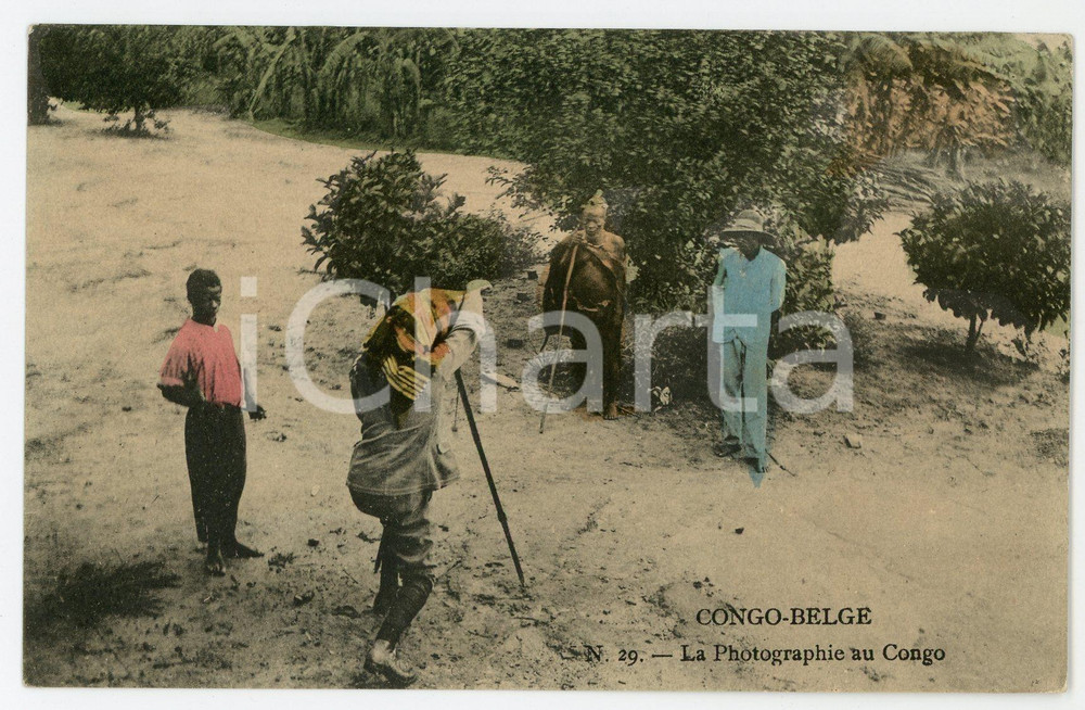 1910 ca CONGO BELGE La photographie au CONGO - Vintage Postcard FP NV  Cartolina postale d'epoca, non viaggiata.CONDIZIONI: FAIRFORMATO: FP    originale e autentica 1