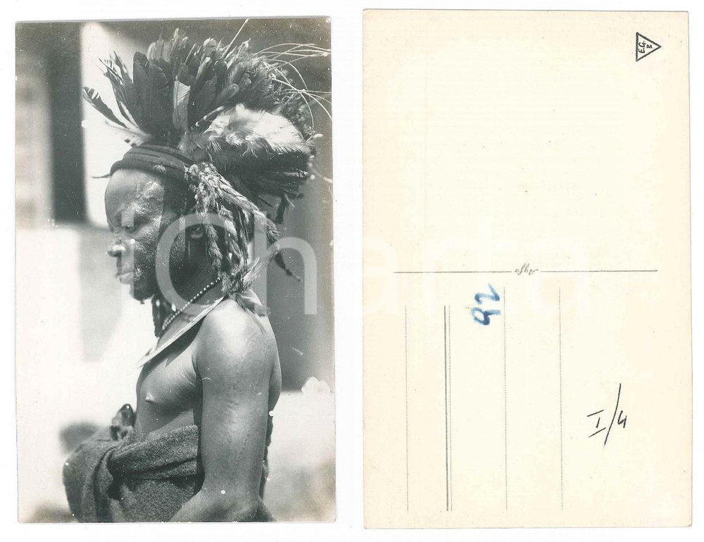 1930 ca C. ZAGOURSKI «L'Afrique qui disparaît» - Chef BATEKE - Carte postale 4  Fotocartolina postale d'epoca, appartenente alla serie &laquo;L'Afrique qui dispara&icirc;t&raquo; del fotografo Casimir Zagourski (L&eacute;opoldville).Non viaggiata.CONDIZIONI: F (piccoli difetti di stampa)FORMATO: 9x14 cm    originale e autentica 1
