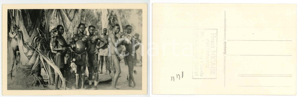 1930 ca C. ZAGOURSKI «L'Afrique qui disparaît» Equateur - Femmes M'BOUAKA n.50  Fotocartolina postale d'epoca, appartenente alla 2^ serie &laquo;L'Afrique qui dispara&icirc;t&raquo; del fotografo Casimir Zagourski (L&eacute;opoldville).N&deg; 50, non viaggiata.Al verso timbro: "Henri Nicaise Photographe - Namur"CONDIZIONI: GFORMATO: 14x9 cm     originale e autentica 1