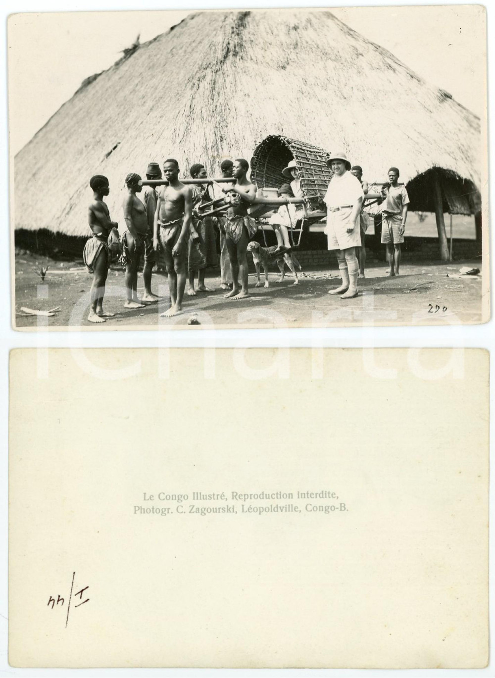 1930 C. ZAGOURSKI «Le Congo Illustré» PR. OR. Locomotion en brousse RPPC n. 44  Fotocartolina postale d'epoca, appartenente alla serie &laquo;Le Congo Illustr&eacute;&raquo; del fotografo Casimir Zagourski (L&eacute;opoldville).N&deg; 44, non viaggiata.CONDIZIONI: FAIR (piegature diffuse ai margini)FORMATO: 14x9 cm    originale e autentica 1