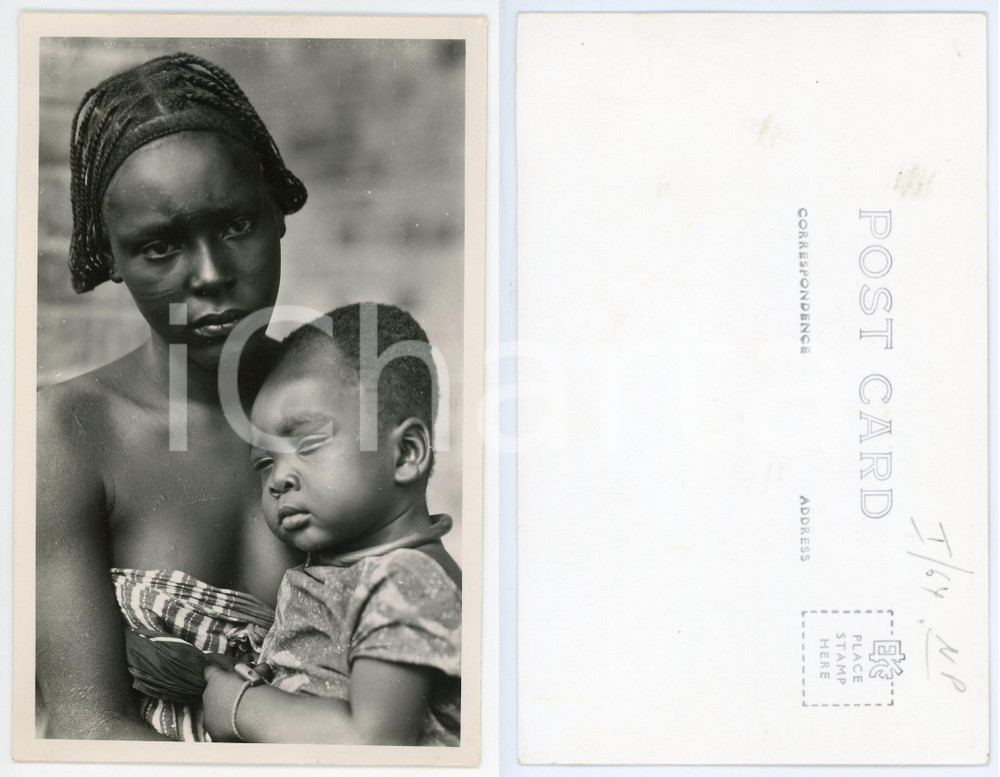1930 ZAGOURSKI «L'Afrique qui disparaît» NIAPU MANGBETU Déformation du crane  Fotocartolina postale d'epoca, appartenente alla serie &laquo;L'Afrique qui dispara&icirc;t&raquo; del fotografo Casimir Zagourski (L&eacute;opoldville).N&deg; 64, non viaggiata.CONDIZIONI: GFORMATO: 9x14 cm    originale e autentica 1
