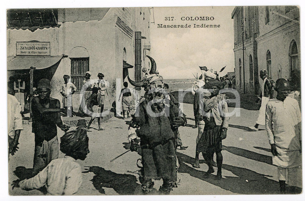 1900 ca COLOMBO (CEYLON - SRI LANKA) Mascarade indienne - Vintage Postcard FP VG Cartolina postale d'epoca, non viaggiata ma con nota manoscritta al verso. CONDIZIONI: FAIRFORMATO: FP    originale e autentica 1