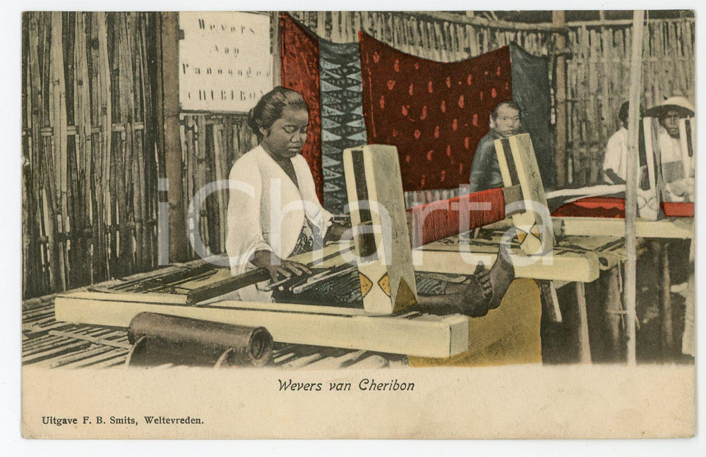 1912 DUTCH EAST INDIES Weavers of CIREBON - Vintage Postcard FP VG Cartolina postale d'epoca, viaggiata. CONDIZIONI: FAIRFORMATO: FP    originale e autentica 1