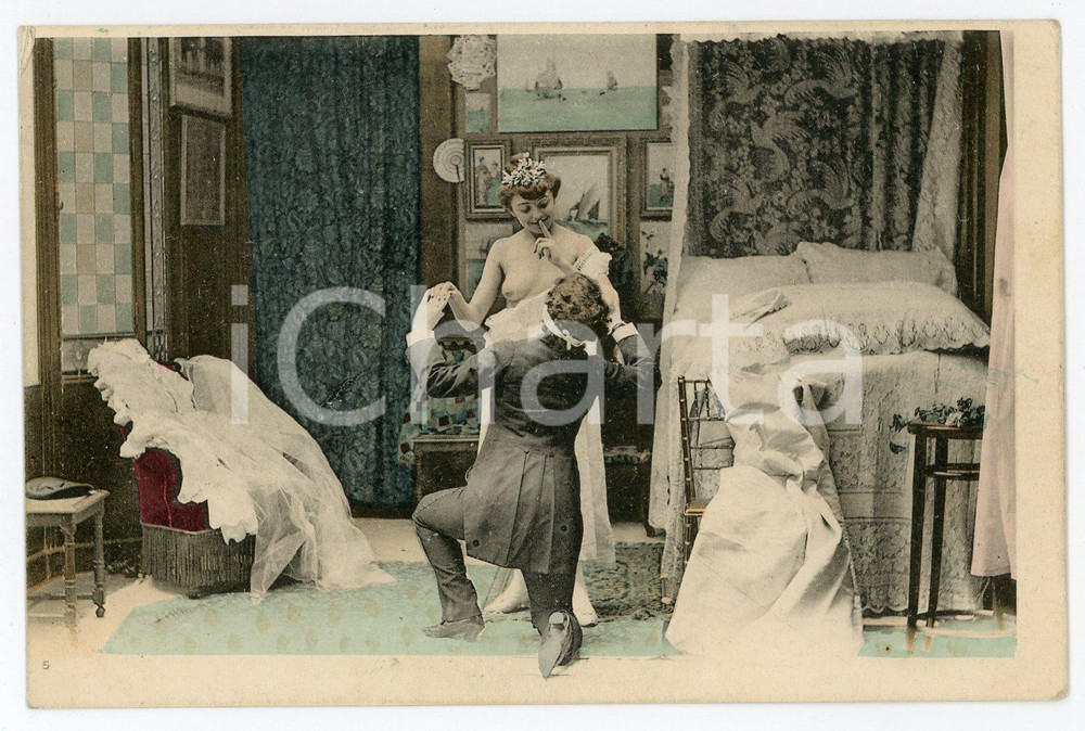 1900 ca VINTAGE EROTIC Newlyweds in their bedroom (5) - Postcard FP  Cartolina postale d'epoca, scritta ma non viaggiata.CONDIZIONI: GFORMATO: FP    originale e autentica 1