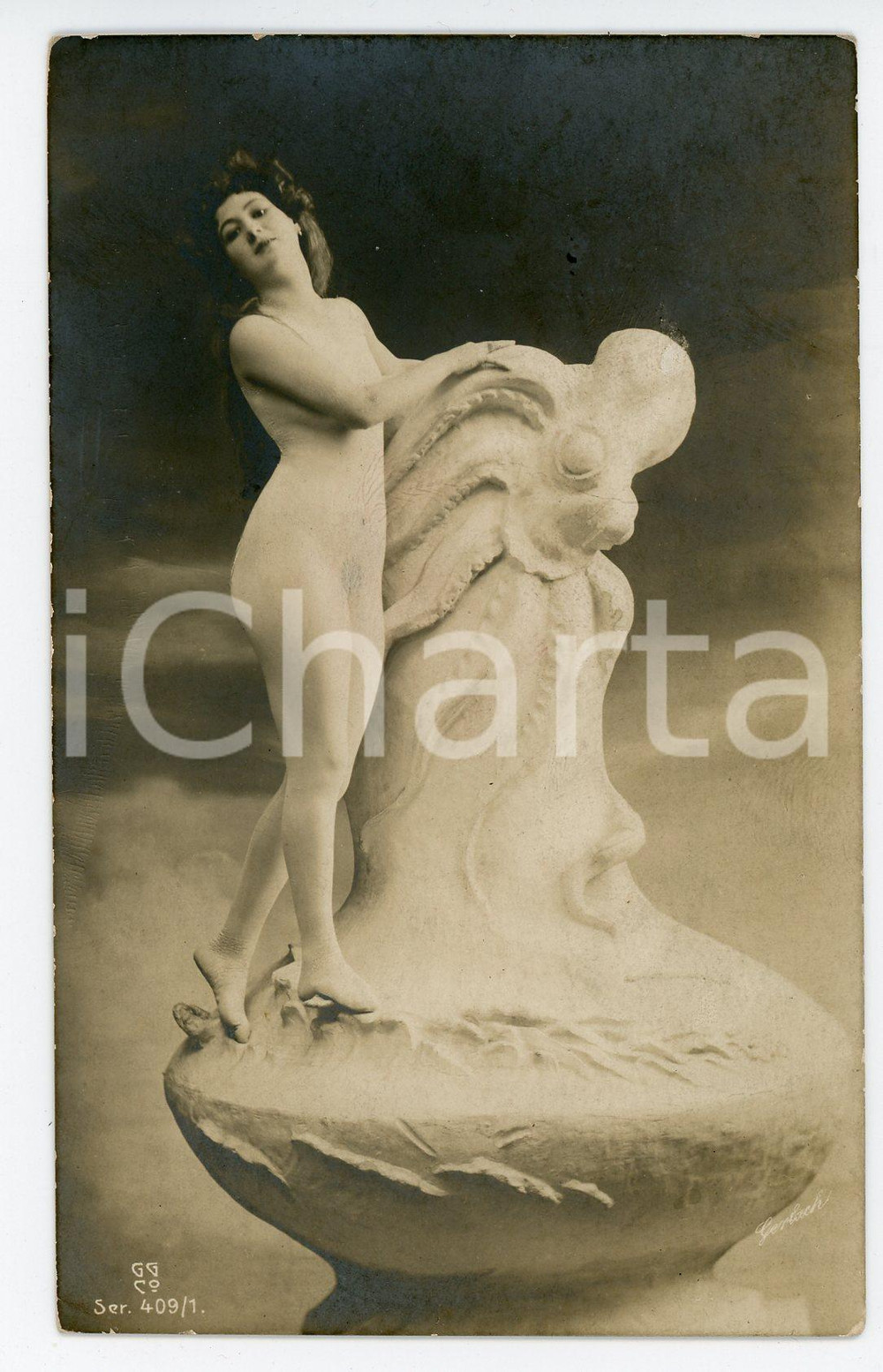 1910 ca VINTAGE EROTIC Bodystocking nude woman with octopus (5) RPPC Postcard  Fotografia seriale d'epoca, in formato cartolina postale.Editore Gerlach - Serie 409/1 GOOD/buono  Formato: 9x14 cm originale e autentica 1