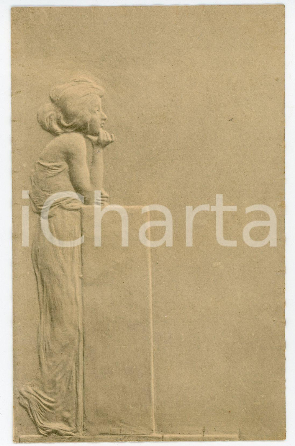 1900 ca ART NOUVEAU Raphael KIRCHNER Girl - Postcard embossed M. M. VIENNE (2)  Pregevole cartolina postale d'epoca, illustrata, non viaggiata, con margini a rilievo.CONDIZIONI: G FORMATO: FP    originale e autentica 1