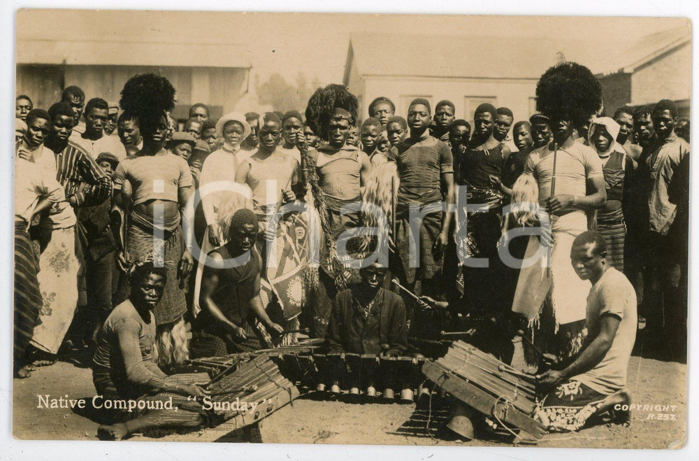 1929 RHODESIA - ZIMBABWE Native compound "Sunday" - Postcard FP VG  Cartolina postale d'epoca, viaggiata.CONDIZIONI: FAIRFORMATO: FP     originale e autentica 1