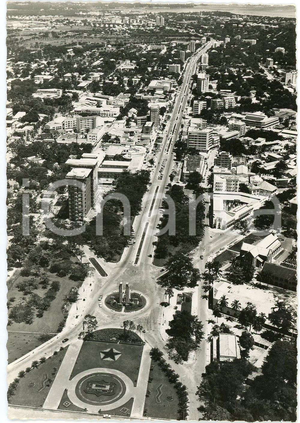 1950 ca CONGO BELGE - LEOPOLDVILLE Boulevard Albert I^ - Carte postale FG NV  Cartolina postale d'epoca, non viaggiata CONDIZIONI: FAIRFORMATO: FG    originale e autentica 1