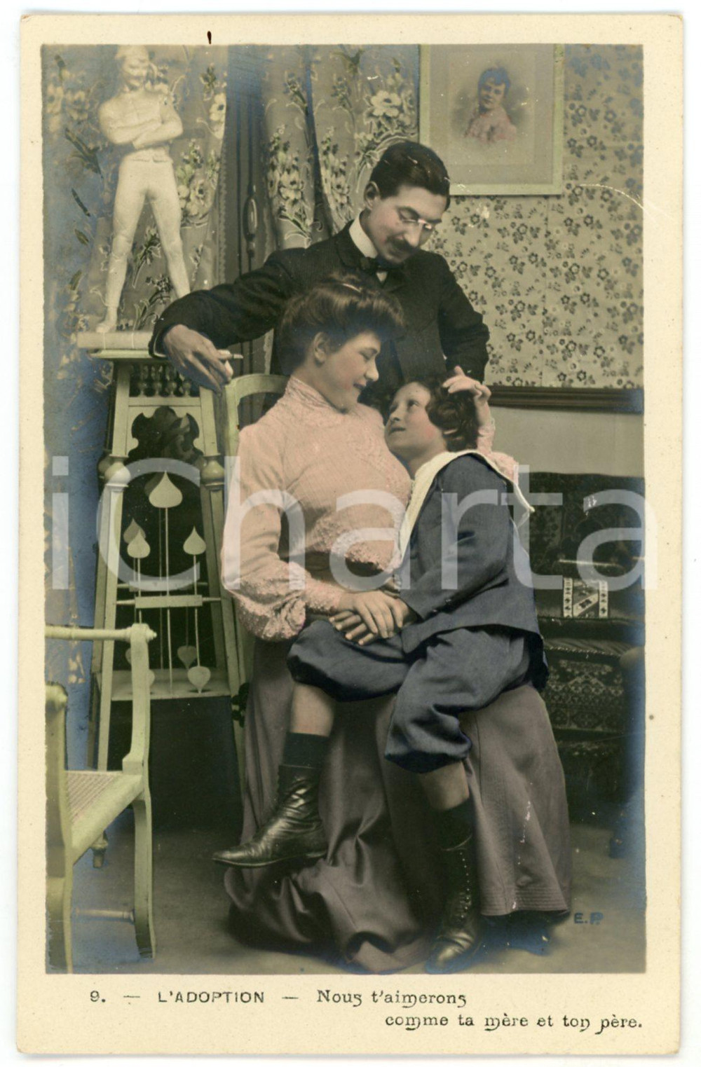 1905 ca L'ADOPTION - Nous t'aimerons comme ta mère et ton père - Postcard n°9  Cartolina postale d'epoca, non viaggiata.CONDIZIONI: F (lievi increspature e difetti di stampa)FORMATO: FP    originale e autentica 1