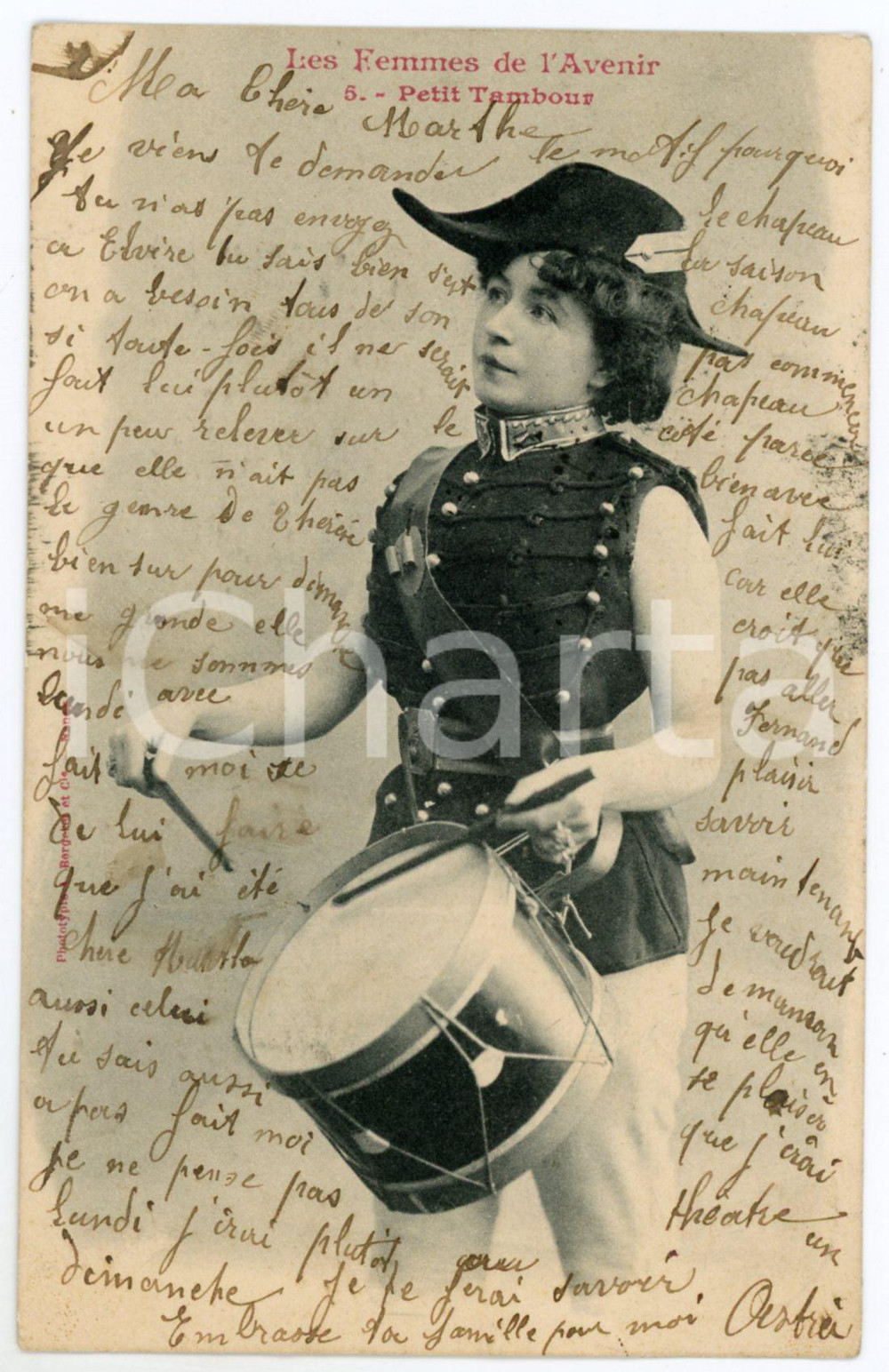 1902 FRANCE HUMOUR Les femmes de l'avenir - Petit tambour - Postcard n° 5  Cartolina postale d'epoca, viaggiata.Si tratta di una serie che immaginava le donne del futuro nei mestieri che, all'epoca, erano riservati agli uomini.EDITORE: A. Bergeret - Nancy FAIR/discreto lievi macchie Formato: 9x14 cm originale e autentica 1