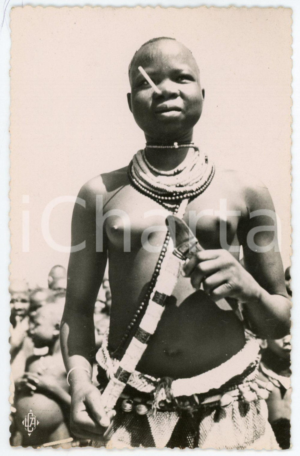 1960 ca AFRIQUE TCHAD FORT-ARCHAMBAULT Danseuse SARA *Photo postcard ETHNIC NUDE Fotografia seriale d'epoca, in formato cartolina postale, non viaggiata.CONDIZIONI: G FORMATO: 9x14 cm    originale e autentica 1