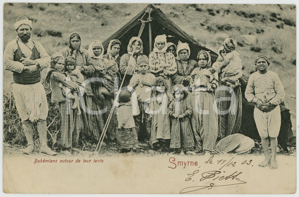 1903 SMYRNE (TURQUIE) Bohémiens autour de leur tente - Gypsy - Carte postale  Cartolina postale d'epoca, viaggiata (ma francobollo asportato)CONDIZIONI: G (ma lievi fioriture)FORMATO: FP    originale e autentica 1