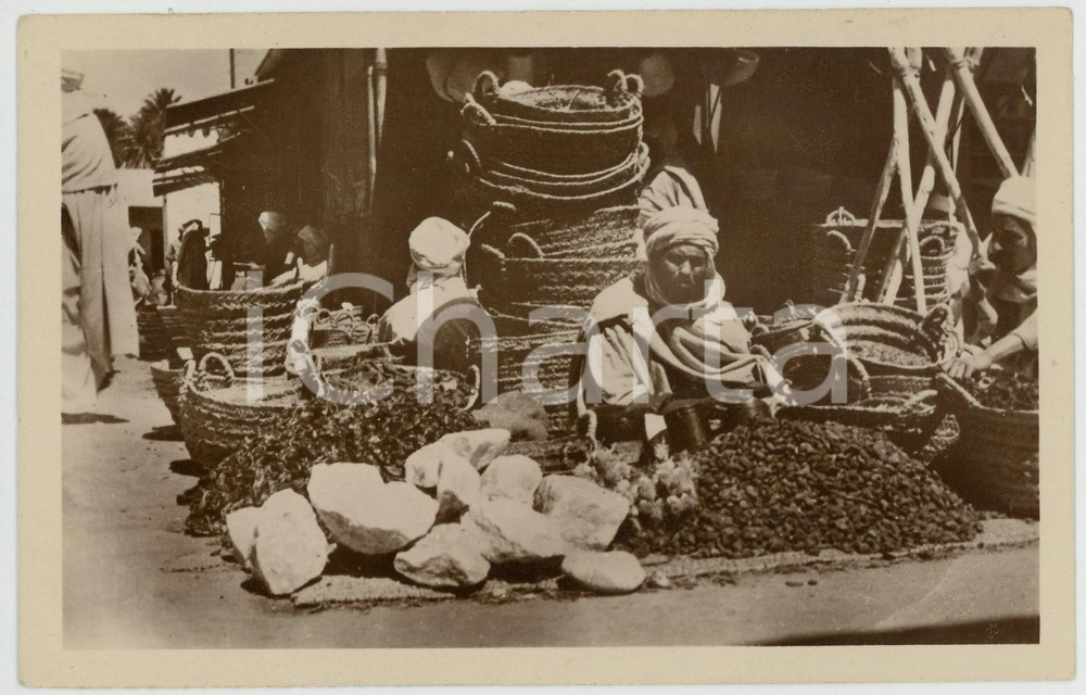1910 ca ALGER Scenes et types - Marchand de dattes - Carte postale n.604 FP NV  Cartolina postale d'epoca, non viaggiata.EDIZIONE: Edition La Cigogne, AlgerCONDIZIONI: GFORMATO: FP    originale e autentica 1