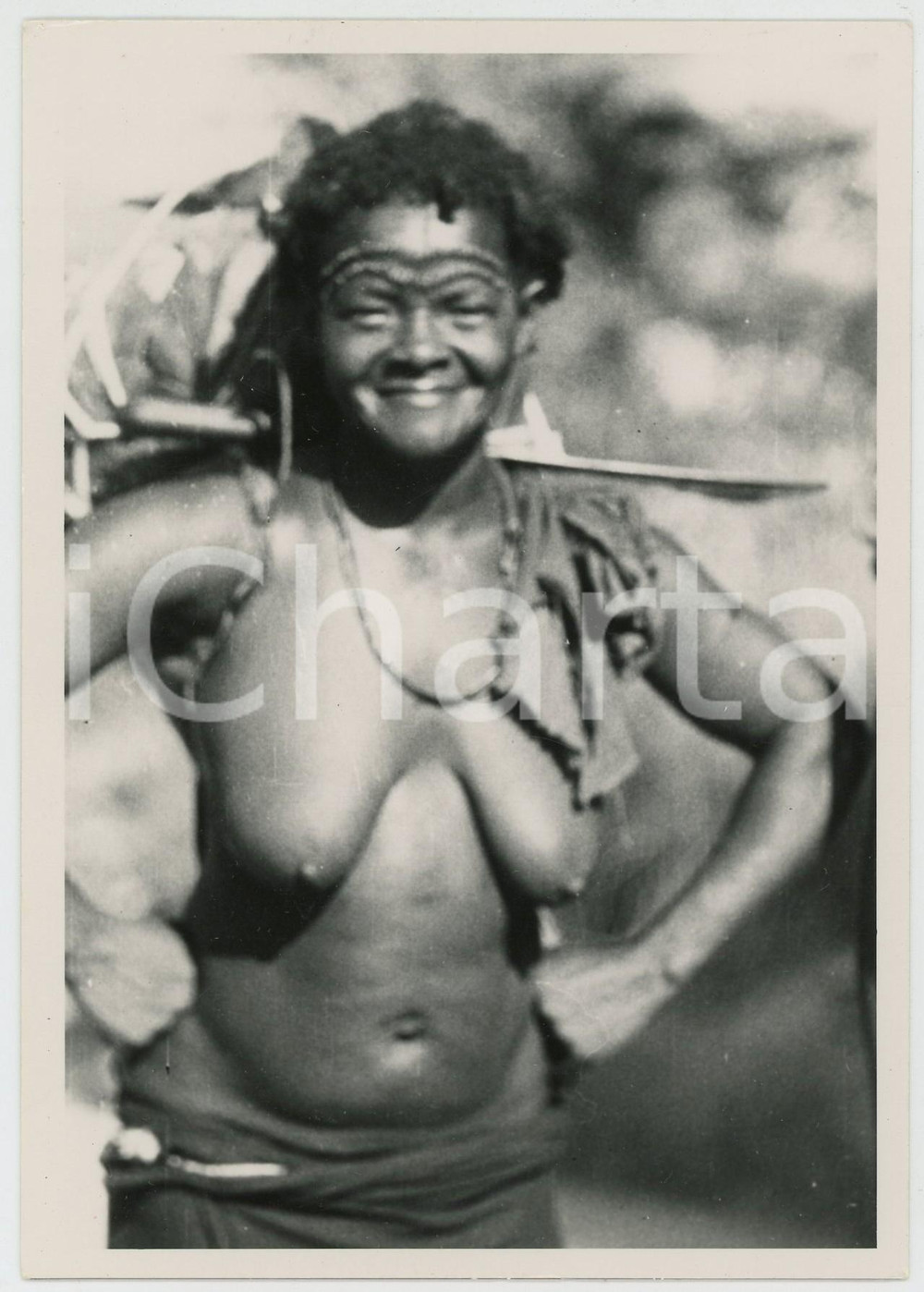 1935 ca AFRICA Nude woman ETHNIC NUDE Postcard FG NV  Cartolina postale d'epoca, non viaggiata.CONDIZIONI: FAIRFORMATO: FG    originale e autentica 1