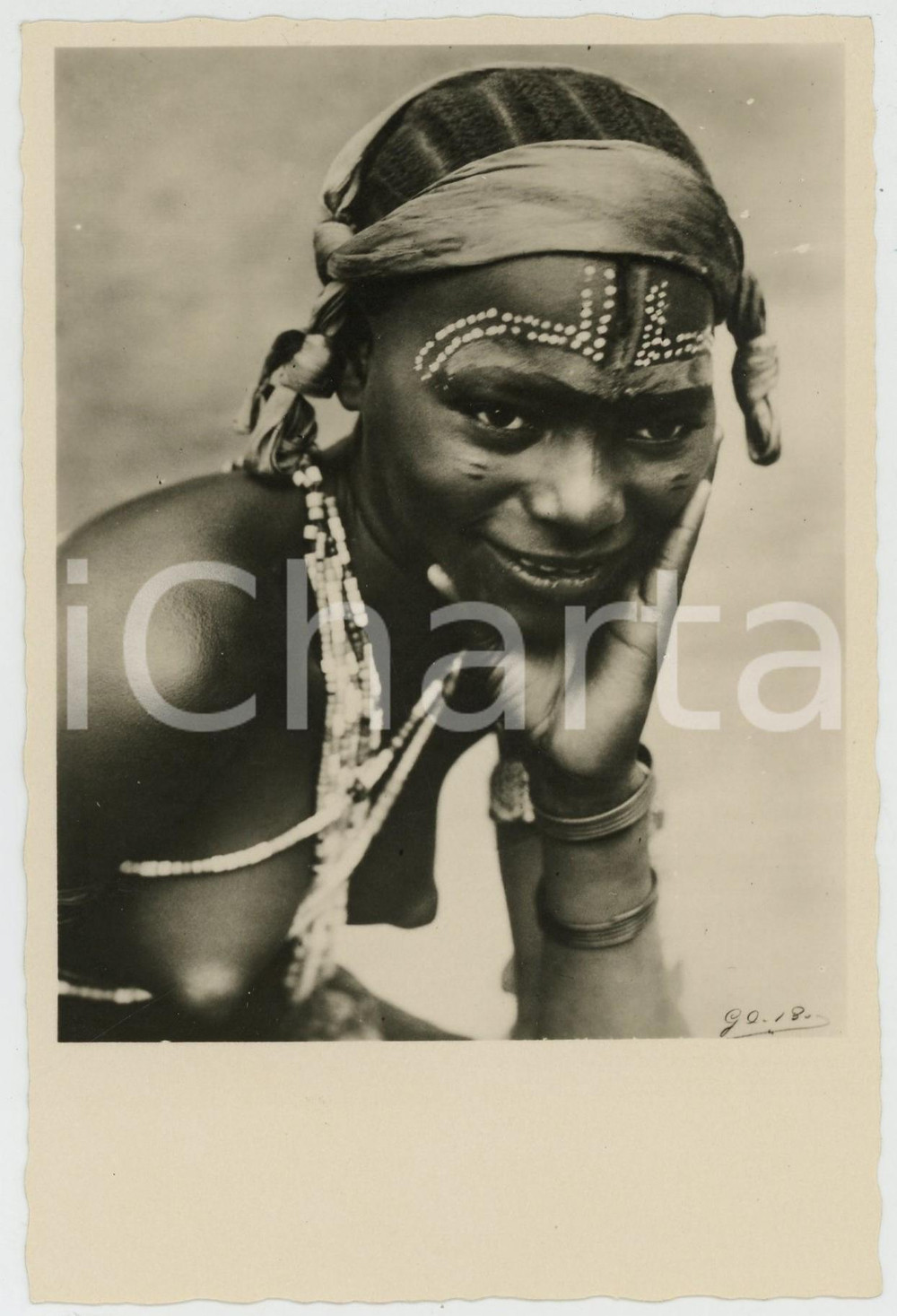 1950 ca AFRIQUE - NU ETHNIQUE Jeune fille Mongwandi (Equateur) Carte postale FG NV  Cartolina postale d'epoca, non viaggiata. FOTOGRAFO: De BoeCONDIZIONI: FAIRFORMATO: FG    originale e autentica 1
