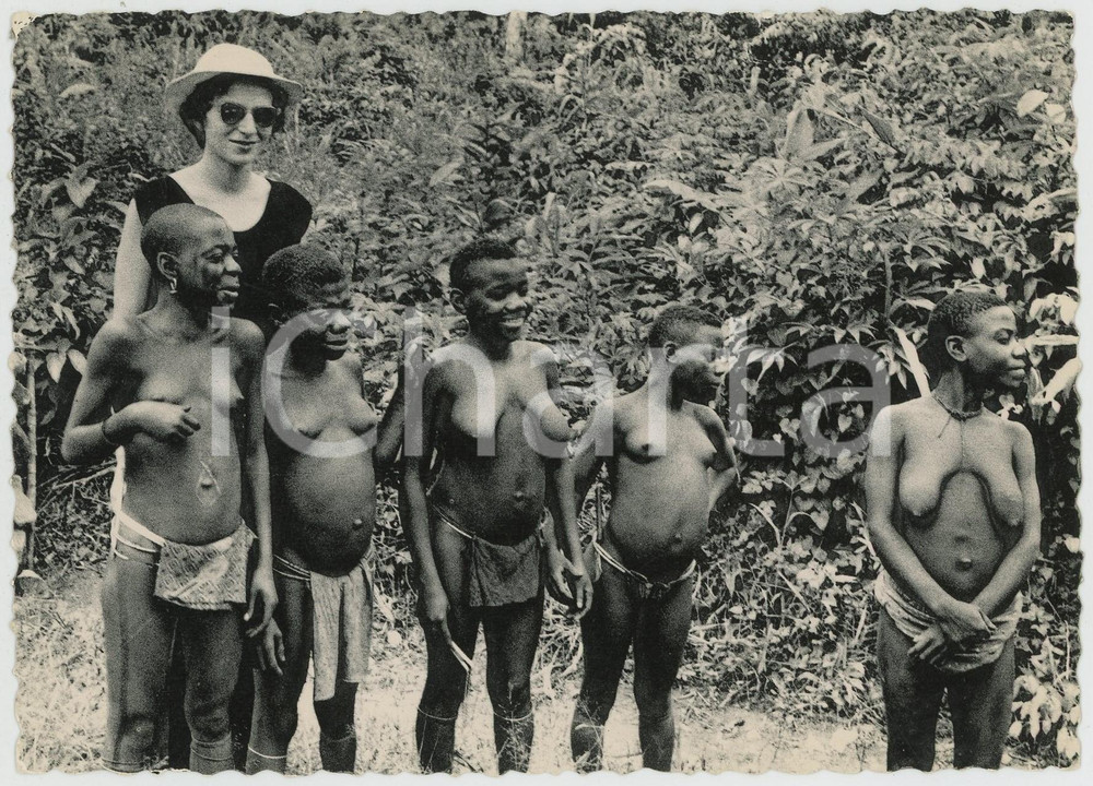 1960ca LE CONGO D'AUJOURD'HUI Femmes pygmées NU ETHNIQUE Carte postale FG  Cartolina postale d'epoca, non viaggiata.EDIZIONE: Congo-Thill, BruxellesCONDIZIONI: FAIR FORMATO: FG    originale e autentica 1