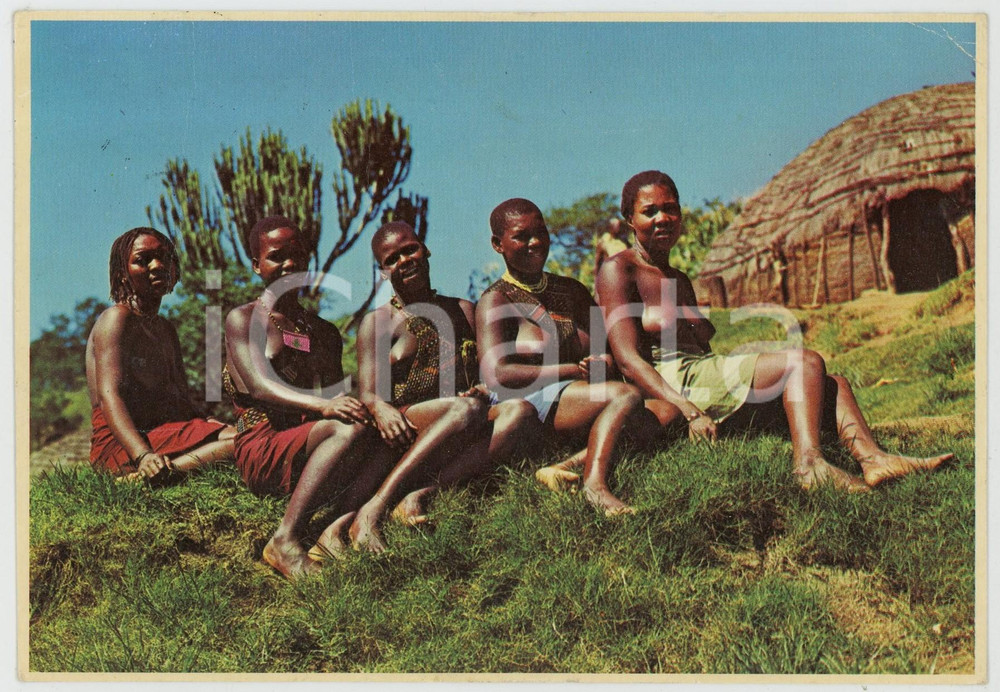 1972 NATAL - SOUTH AFRICA Zulu girls - Valley of the thousand hills - Postcard  Cartolina postale d'epoca, viaggiata.EDIZIONE: Protea Colour PrintsCONDIZIONI: FAIR (piegature agli angoli)FORMATO: FG    originale e autentica 1