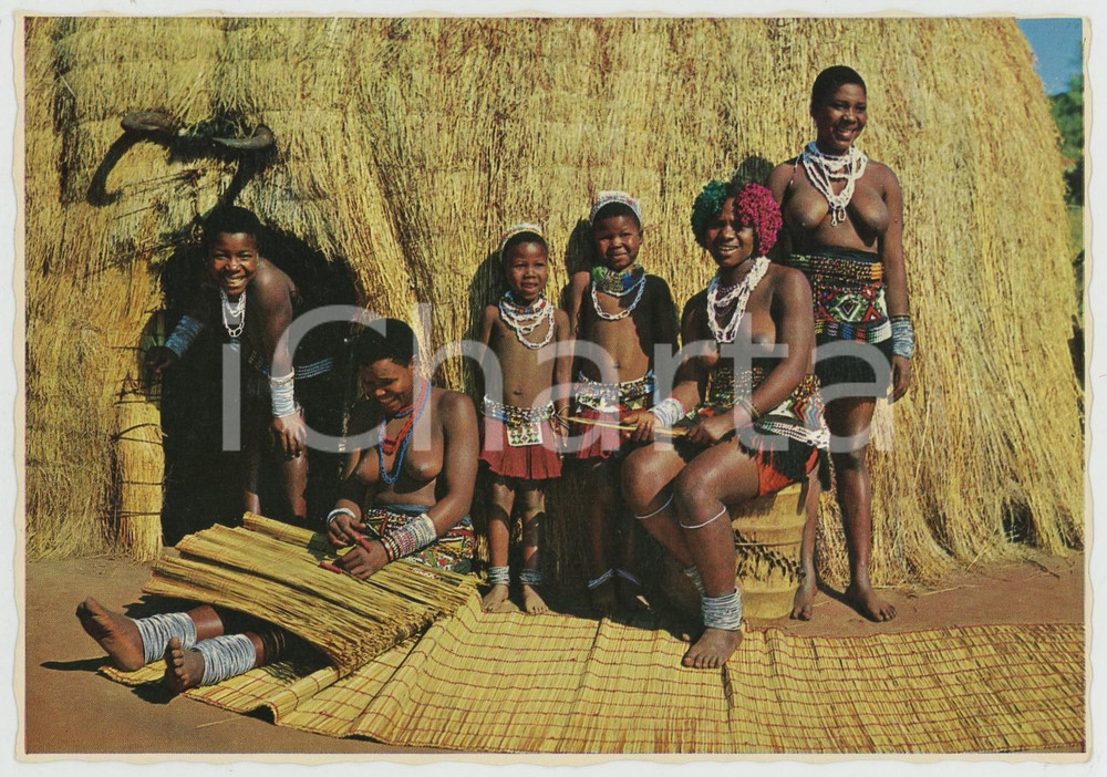 1970 ca NATAL - SOUTH AFRICA Valley of thousand Hills ETHNIC NUDE Postcard FG NV  Cartolina postale d'epoca, viaggiata.EDIZIONE: Arthur English Colour PrintsCONDIZIONI: FAIRFORMATO: FG    originale e autentica 1