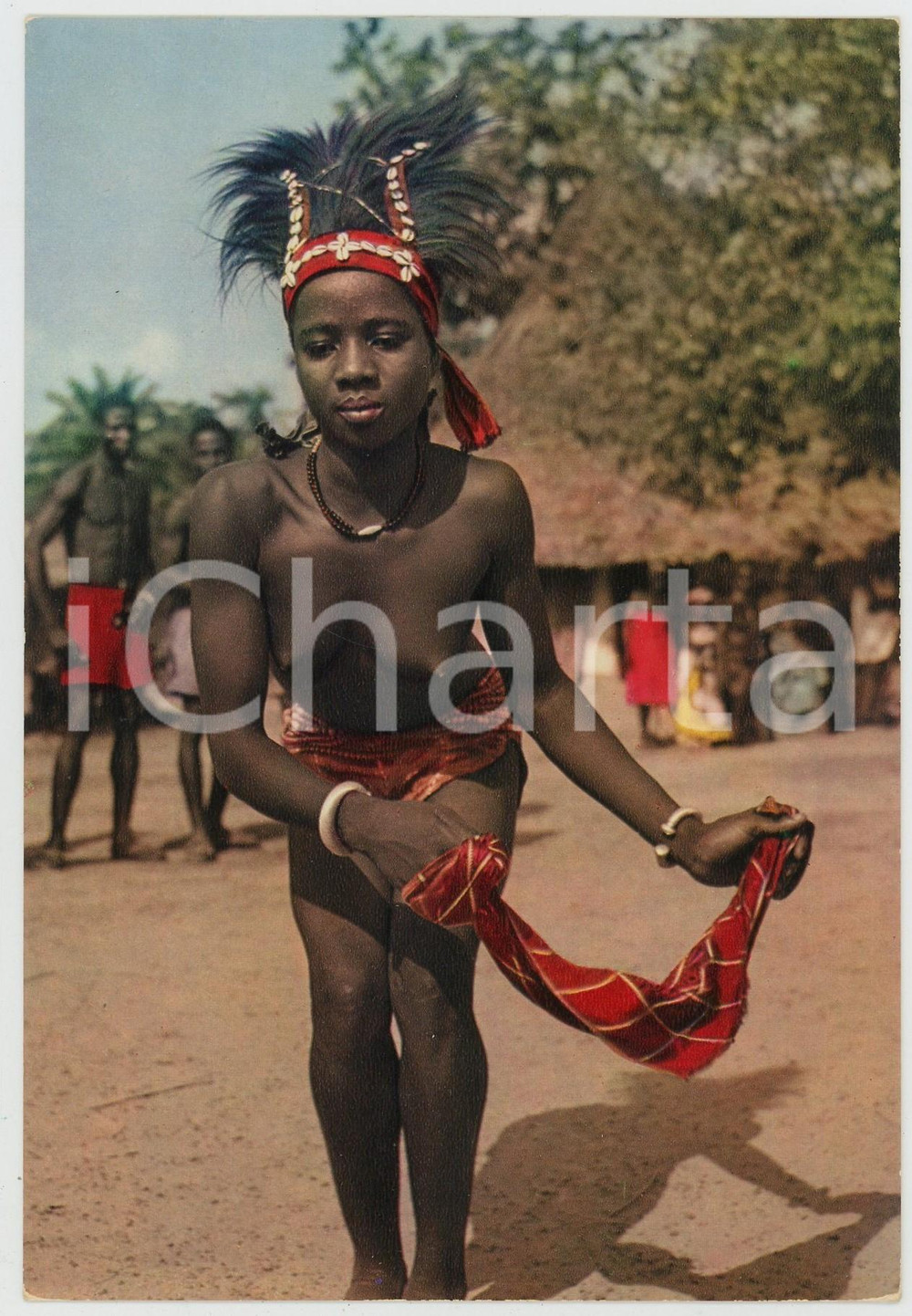 1970ca AFRIQUE EN COULEURS Danseuse au mouchoir NU ETHNIQUE Carte postale FG NV  Cartolina postale d'epoca, non viaggiata.EDITORE: Hoa-QuiCONDIZIONI: FAIRFORMATO: FG    originale e autentica 1