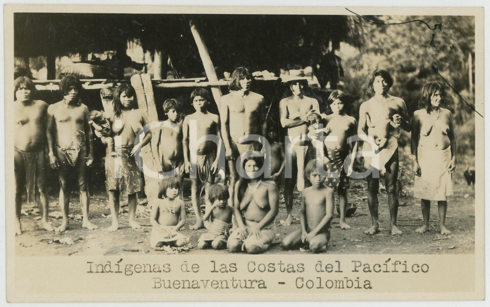 1950 ca BUENVENTURA COLOMBIA Indigenas de la Costas del Pacifico - RPPC Postcard  Fotocartolina postale d'epoca, non viaggiata.CONDIZIONI: FAIR (traccia a penna al lato destro)FORMATO: FP    originale e autentica 1