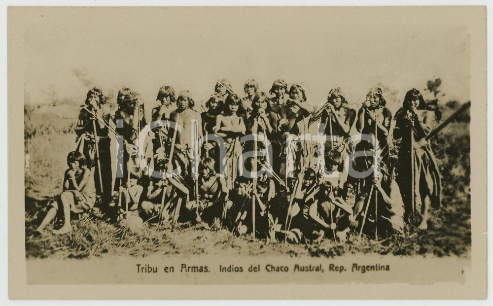 1920 ca ARGENTINA Tribu en Armas - Indios del Chaco Austral - RPPC Postcard Cartolina postale d'epoca, non viaggiata.CONDIZIONI: G FORMATO: FP    originale e autentica 1