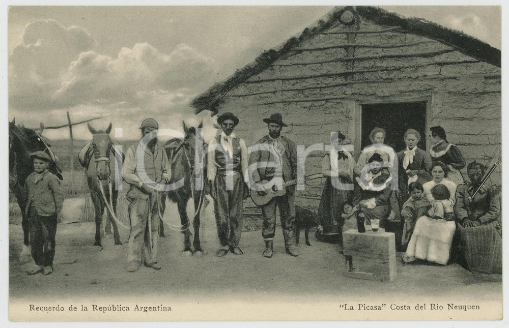 1910 ca PATAGONIA ARGENTINA Costa del Rio Neuquen - La picasa - Postcard FP NV  Cartolina d'epoca, non viaggiata. FAIR/discreto Lievi smussature agli angoli Formato: FP originale e autentica 1