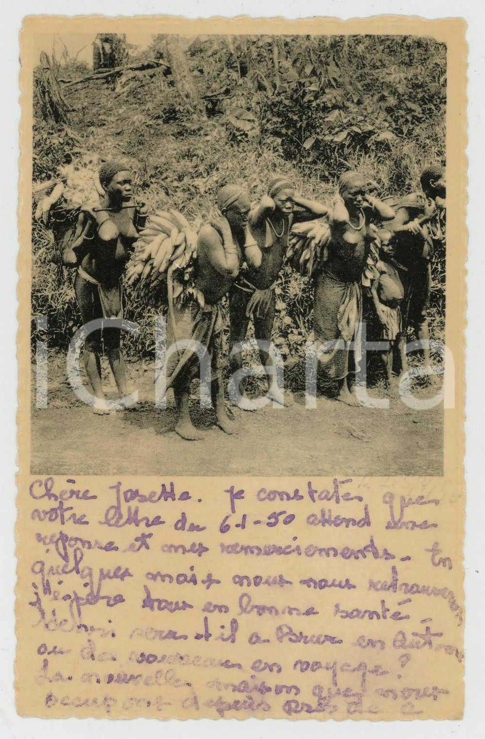 1950 CONGO BELGE Porteuses de bananes route COSTERMANSVILLE-KAMITUGA *Postcard Fotografia seriale d'epoca, in formato cartolina postale, scritta ma non viaggiata.CONDIZIONI: GFORMATO: 9x14 cm    originale e autentica 1