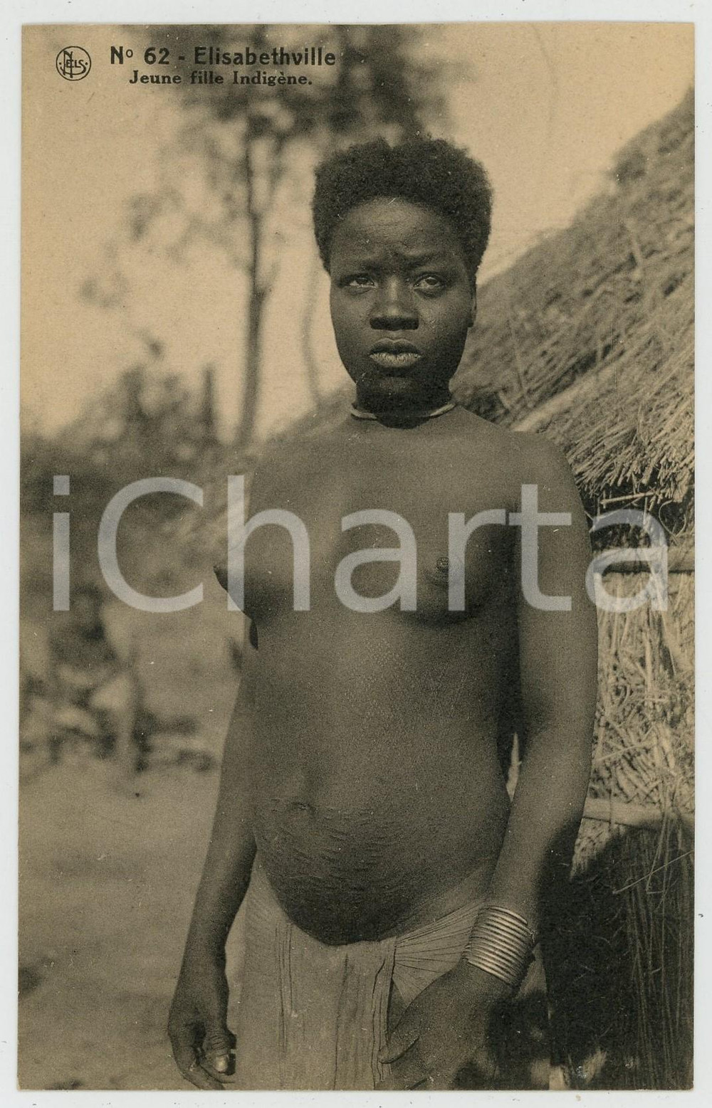 1920 ca CONGO BELGE ELISABETHVILLE Jeune fille indigène - Postcard ETHNIC NUDE Cartolina postale d'epoca, non viaggiata.CONDIZIONI: GFORMATO: FP    originale e autentica 1