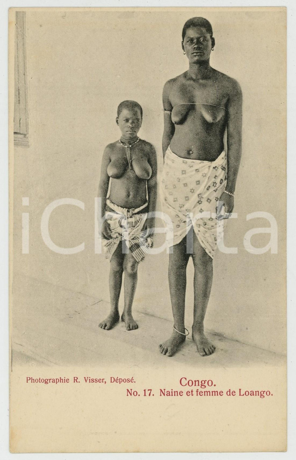 1920 ca CONGO BELGE Naine et femme de LOANGO - Postcard photo VISSER Cartolina postale d'epoca, non viaggiata.CONDIZIONI: GFORMATO: FP    originale e autentica 1
