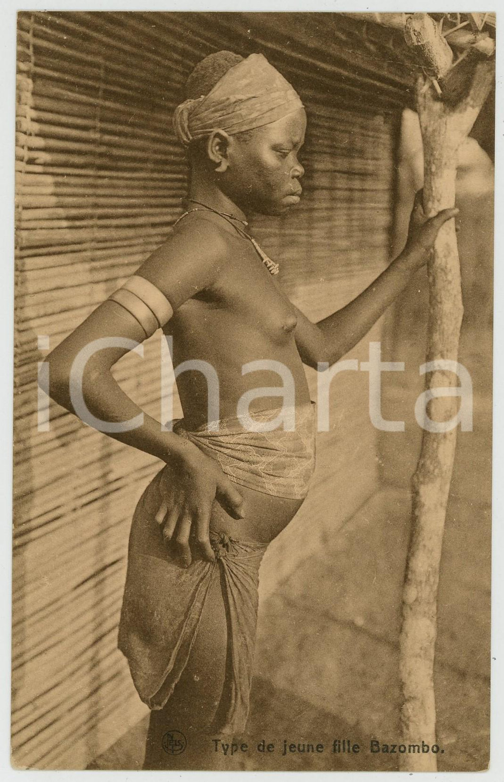 1920 ca AFRIQUE Type de jeune fille BAZOMBO - Postcard ETHNIC NUDE Cartolina postale d'epoca, non viaggiata.CONDIZIONI: GFORMATO: FP    originale e autentica 1