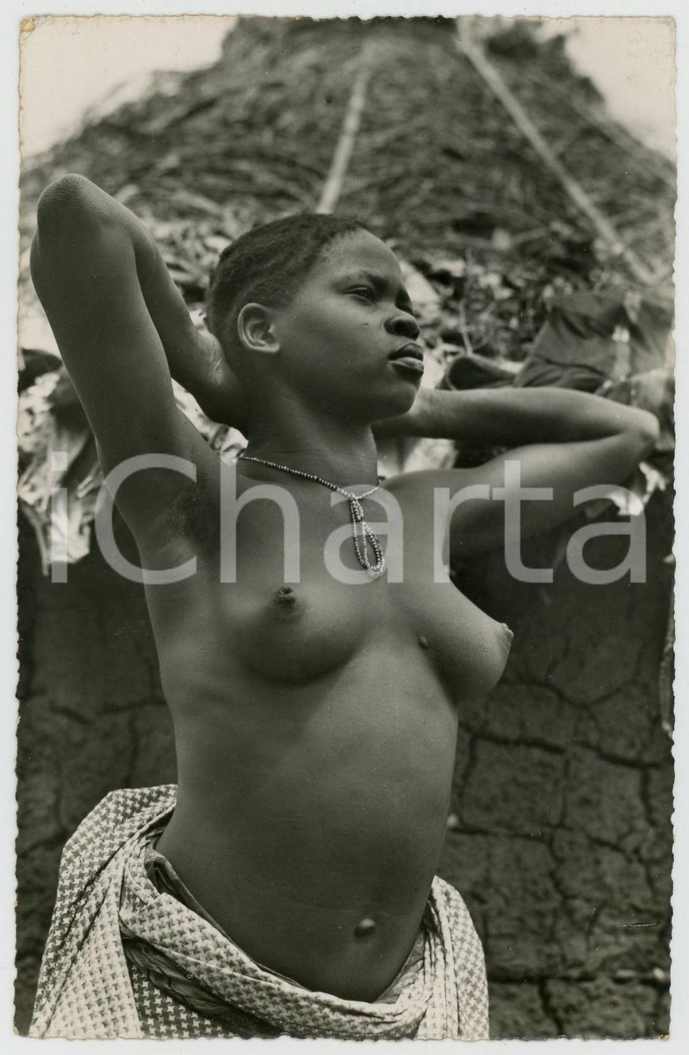 1954 CONGO BELGE - UELE Jeune Fille NU ETHNIQUE Carte postale FP VG Cartolina postale d'epoca, viaggiata ma con affrancatura rimossa.CONDIZIONI: FAIRFORMATO: FPEDITORE: Photo Home - Leopoldville    originale e autentica 1