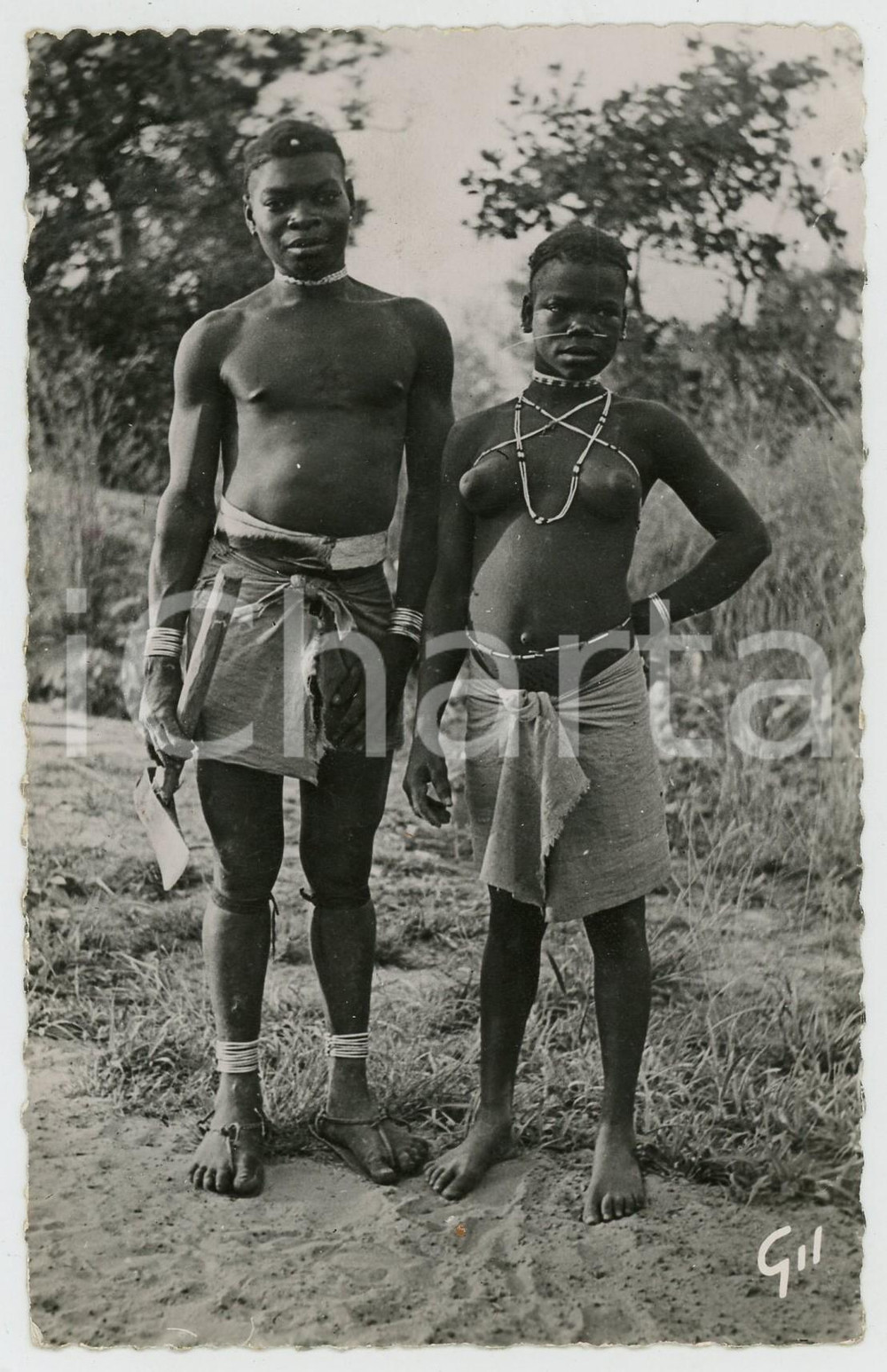 1955 ca GUINÉE Jeunes Bassari NU ETHNIQUE Carte postale FP NV Cartolina postale d'epoca, non viaggiata.CONDIZIONI: FAIR (macchie al verso)FORMATO: FPEDITORE: Editions GIL, Dakar    originale e autentica 1