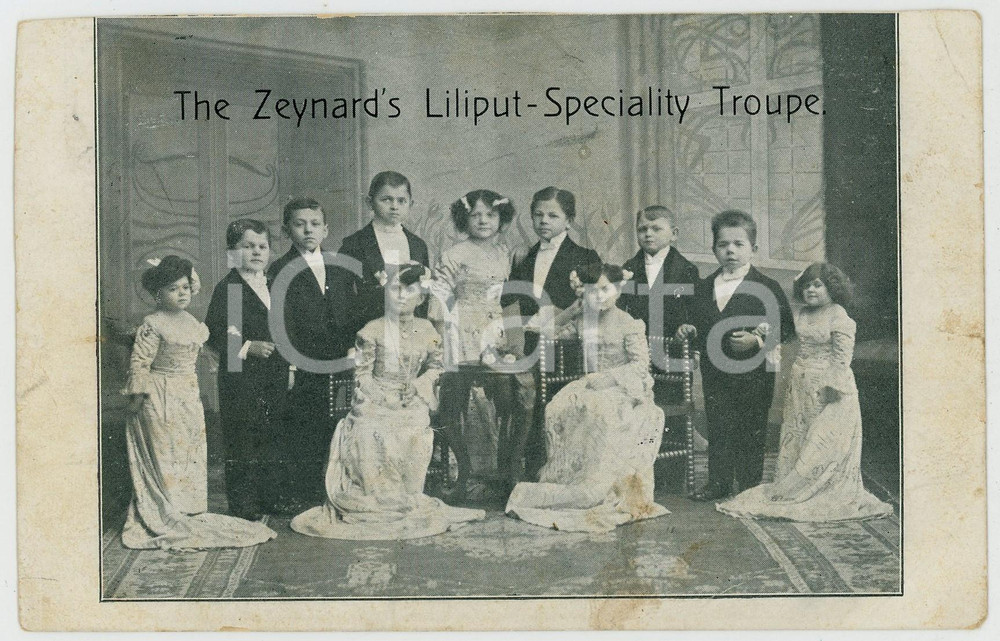 1908 CIRCUS MIDGETS The ZEYNARD'S Liliput - Speciality troupe - Postcard  Cartolina postale d'epoca, viaggiata.CONDIZIONI: POOR (lievi piegature angolari, macchie al recto)FORMATO: FP    originale e autentica 1